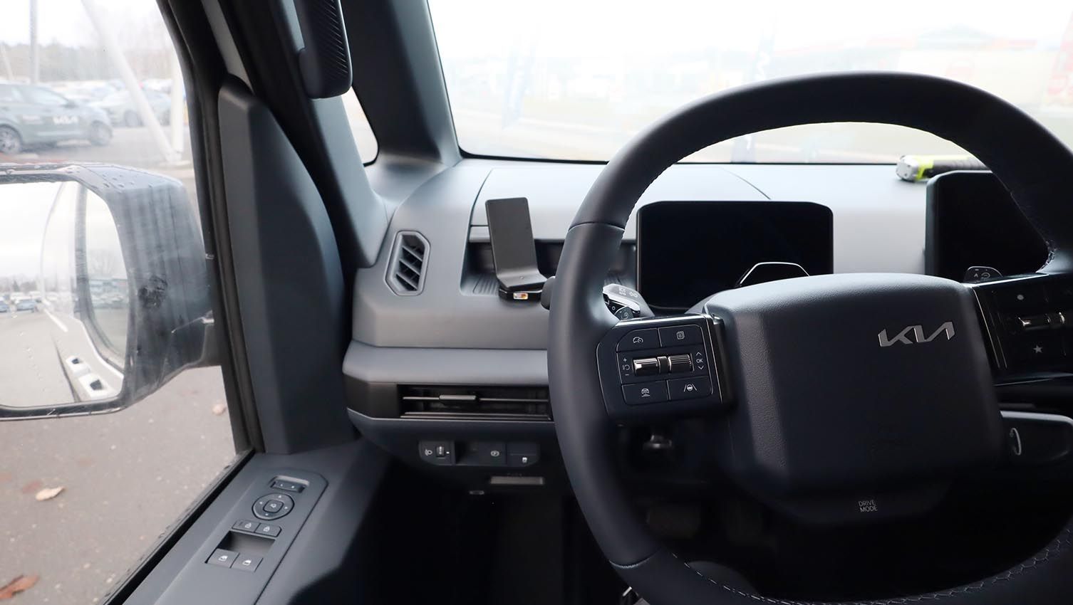 Proclip Kia PV5 passenger/PV5 cargo 25- links montage