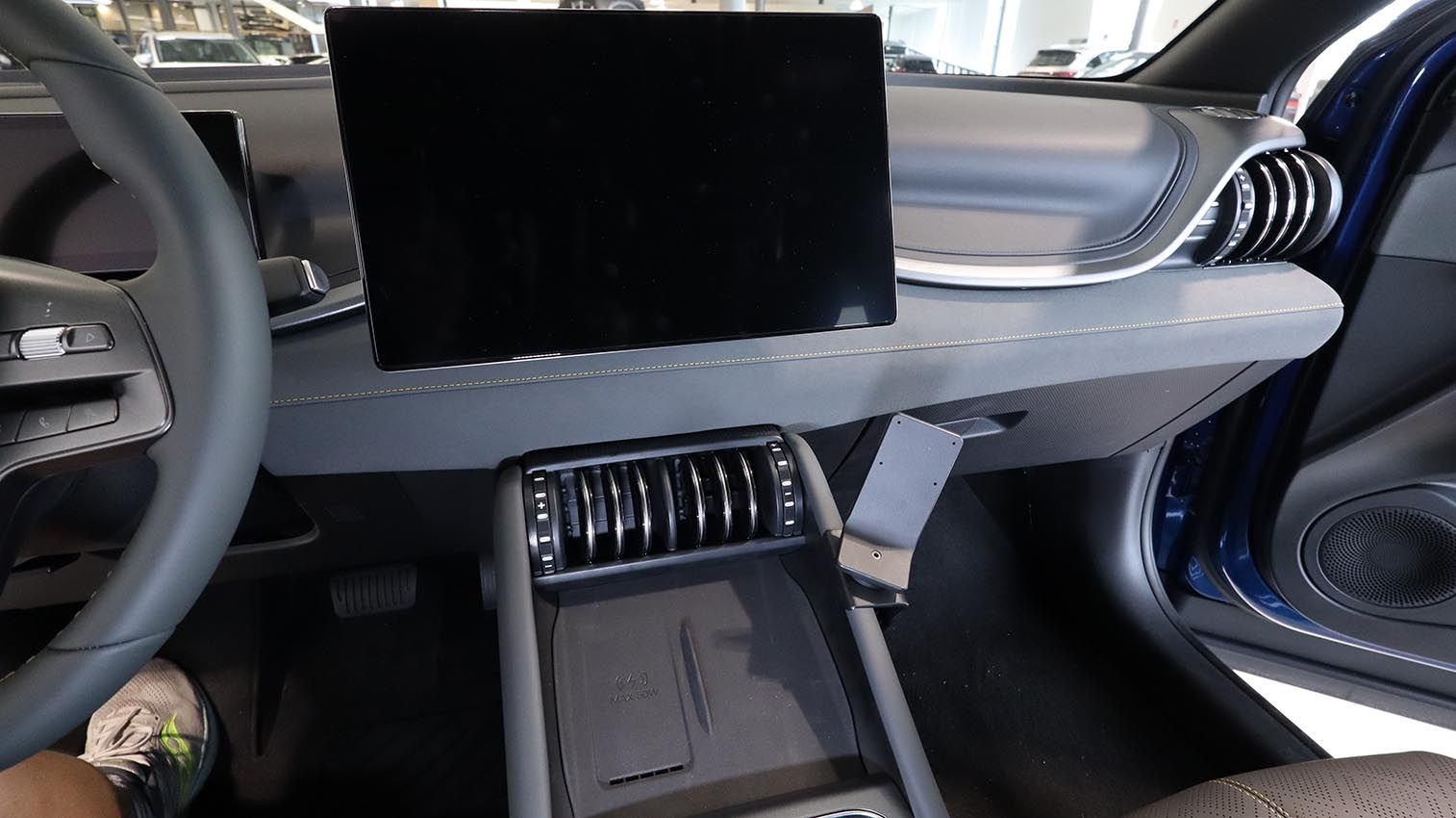 Proclip BYD Atto 3 27- konsole montage